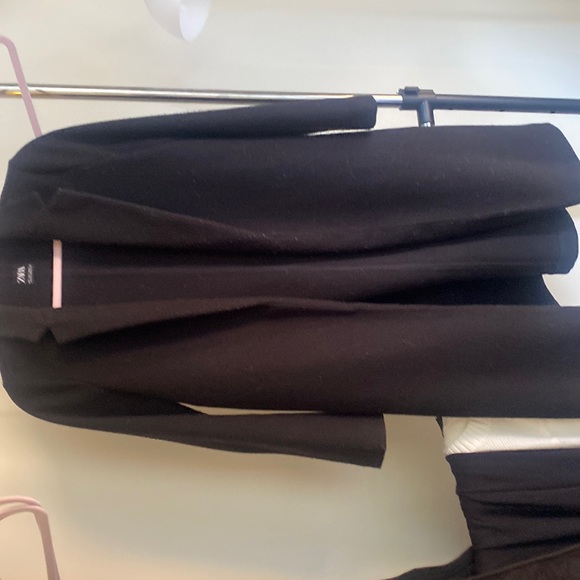 ZARA coat - Picture 2 of 2